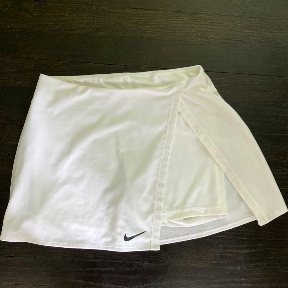 Nike white Tennis skirt